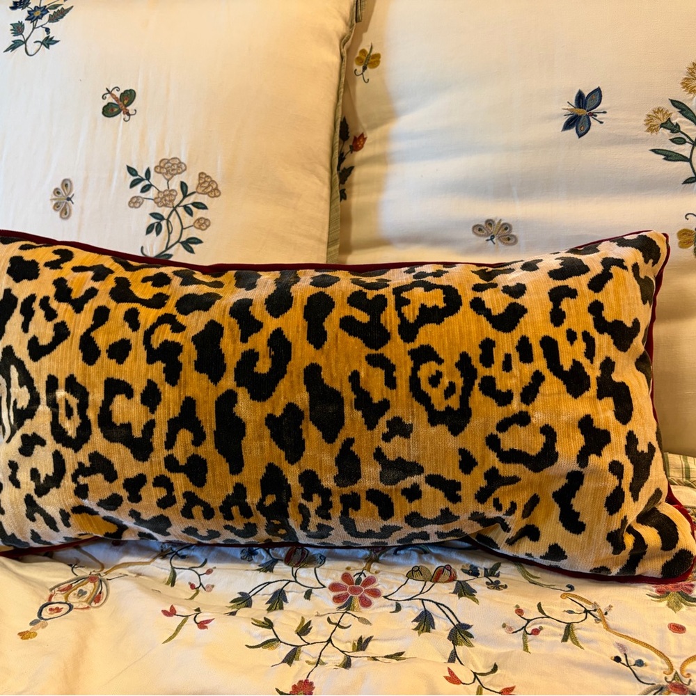 Clarence House Designer Silk velvet leopard Patterned single Pillow w/insert